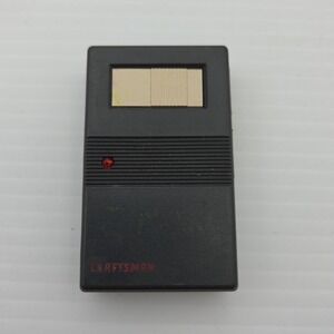 CRAFTSMAN 139.53758  1 BUTTON  RED/GREEN LED KEYCHAIN GARAGE DOOR OPENER